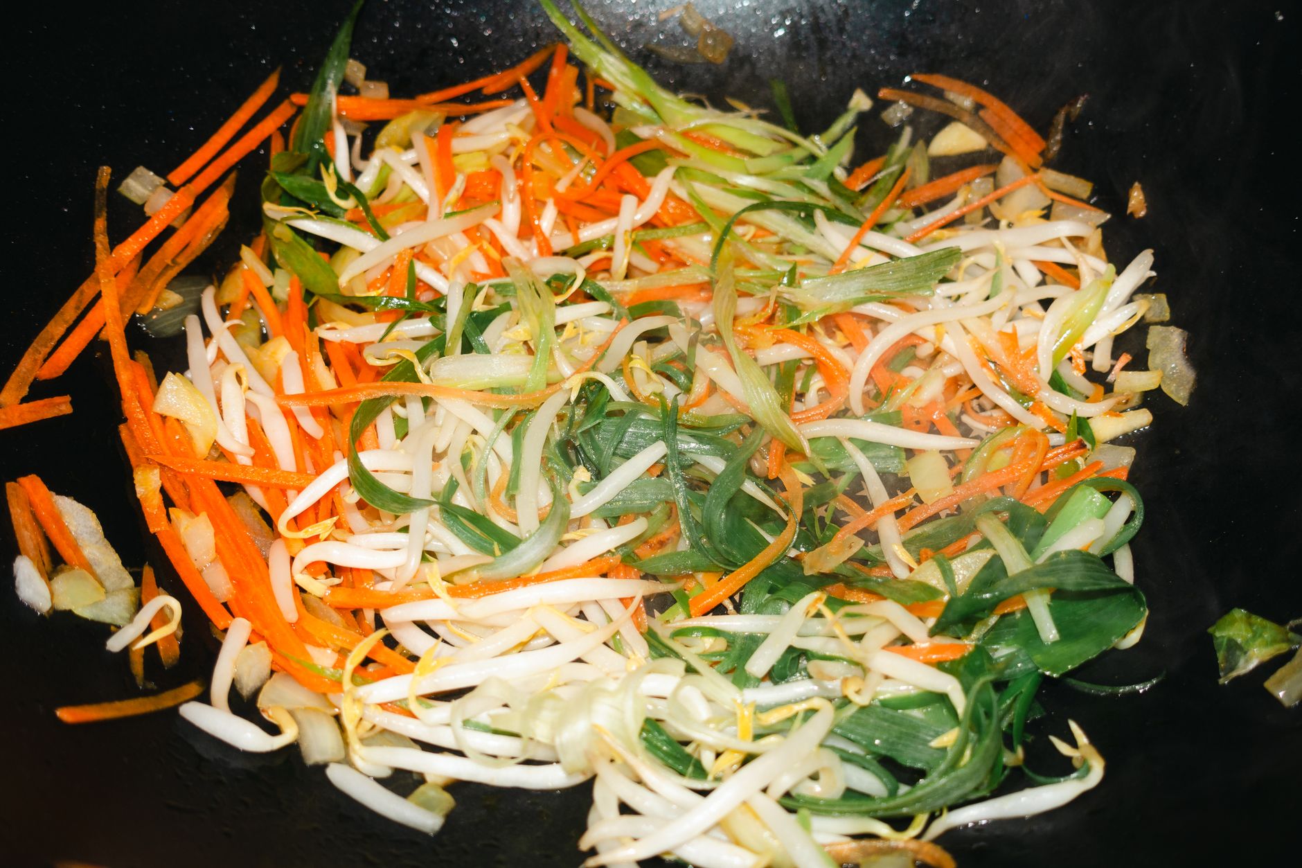 野菜炒めに使う基本材料